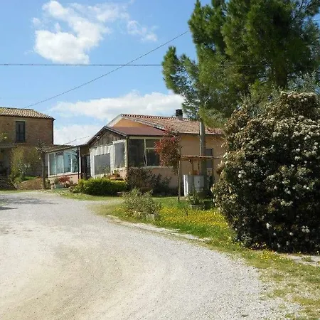 Agriturismo Crosta 农家乐 *